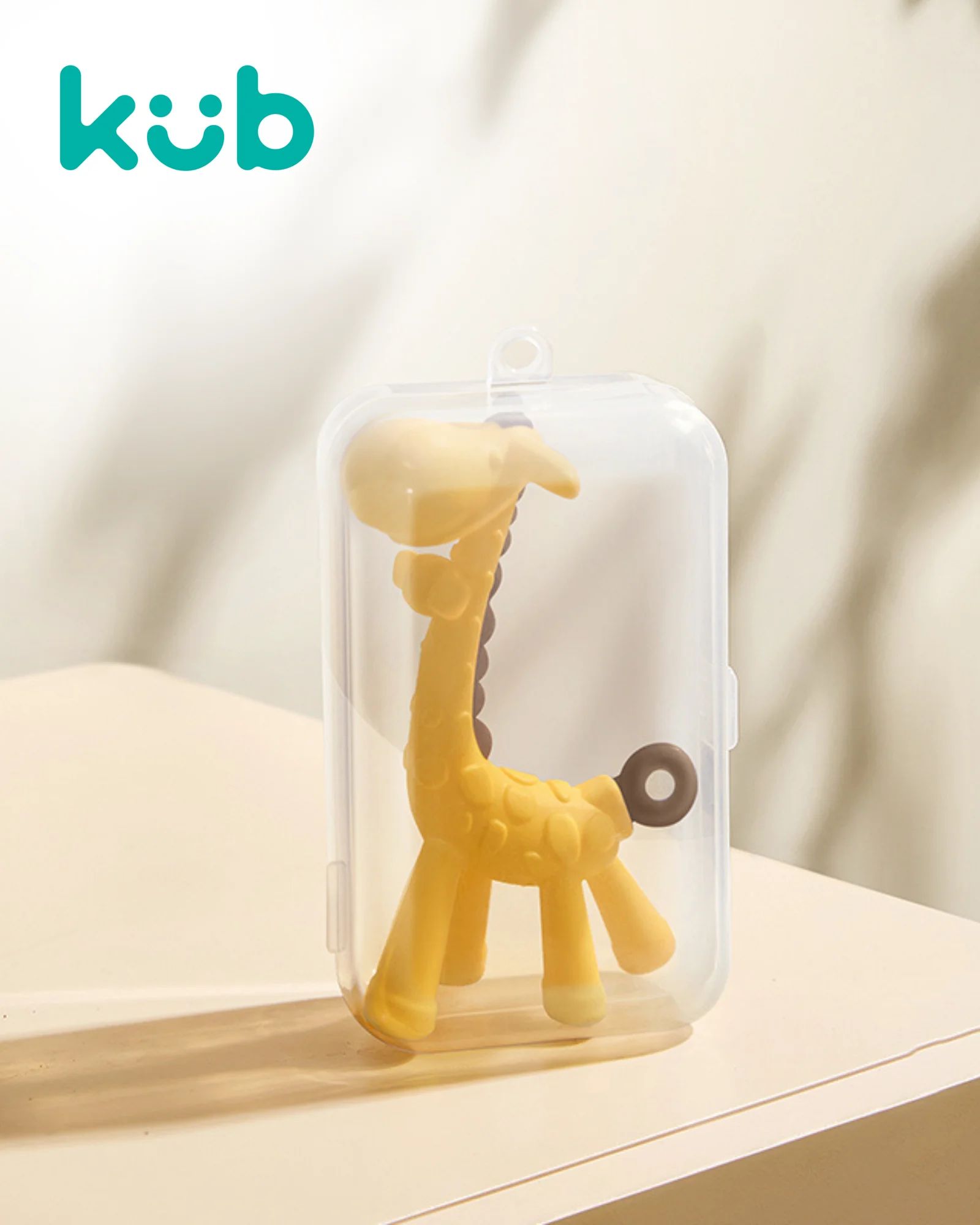 KUB Giraffe Teether with Container