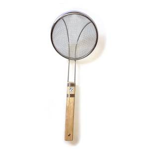 Strainer With Wooden Handle 24Cm