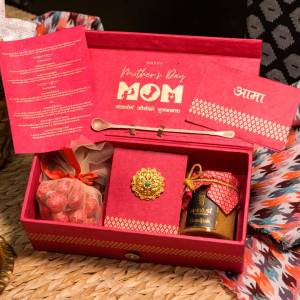 Makkuse Mini Mother's Day Gift Box ( Subarna Brooch)