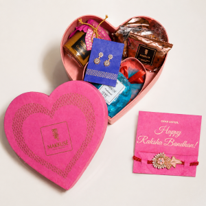 Makkuse Small Rakhi Gift Box For Sister (Regular)