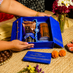 Makkuse Small Rakhi Gift Box For Brother (No Added Sugar)
