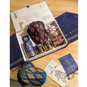 Makkusé Ultimate Father’s Day Gift Box - with Dhaka Cap (Regular)